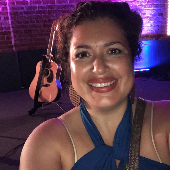 Meet your Posher, Lorena - Picture 5 of 16